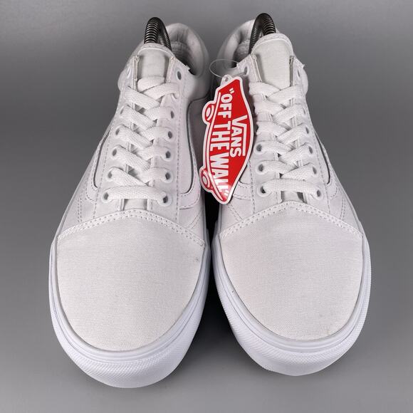 Vans Old Skool Women’s Size 10 Triple White Platform Sneakers Casual Shoes NEW - Picture 2 of 9